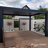 Letni vrt pokrit z brisole pergolo ClimaSol