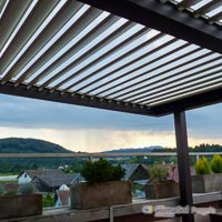 Odprta pergola za več svetlobe