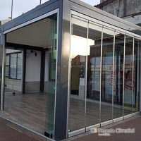 Steklene stene za gostinski lokal