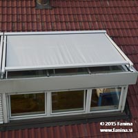 Zunanje senčilo mansarde